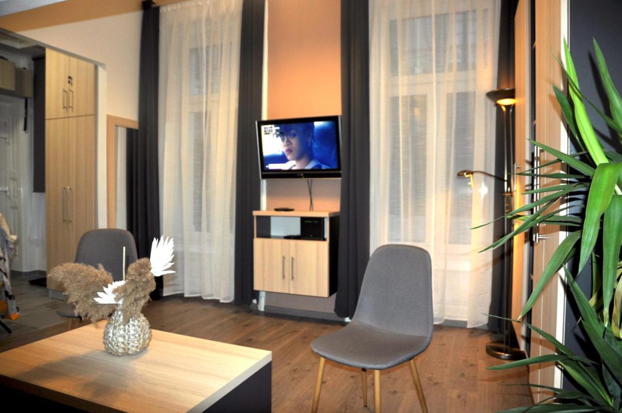 Angel'S Apartman Boedapest Buitenkant foto